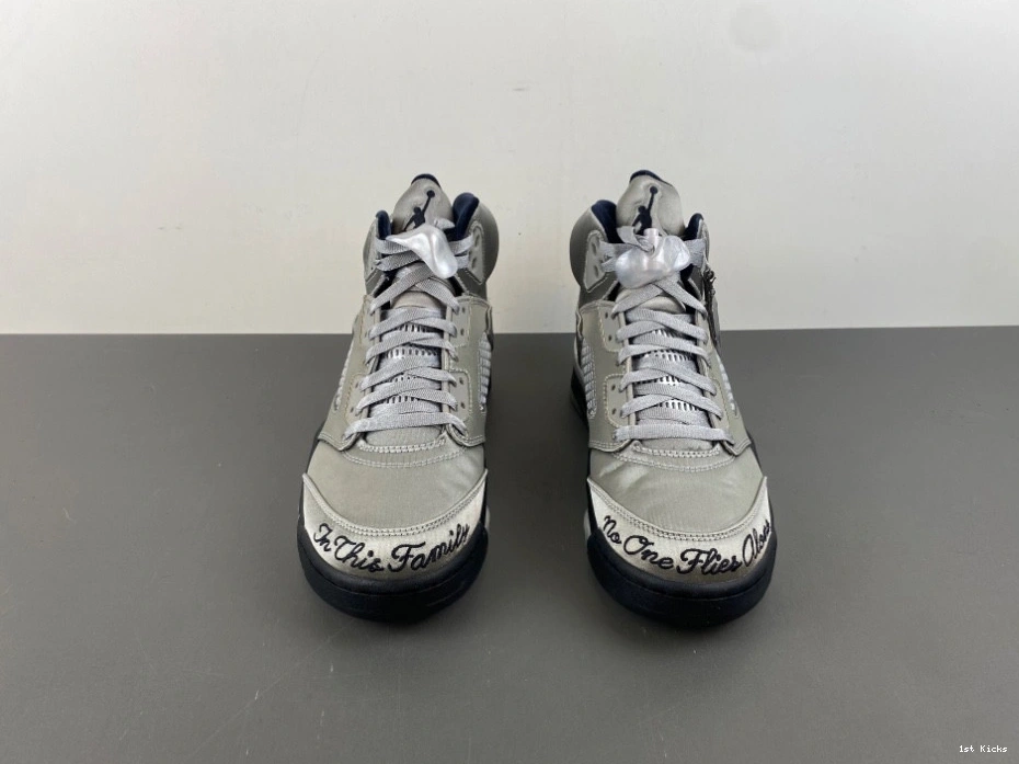 5 IO2038-001 (2025) (Women's) Retro Jordan  Wings 0309